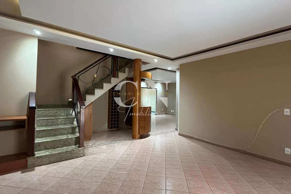  - Casa de 3 andares no Residencial Parque das Flores