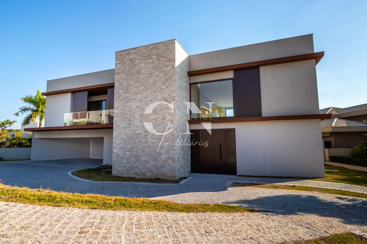Casa de Alto Padrão no Condomínio Jatibela - Chiari Negócios