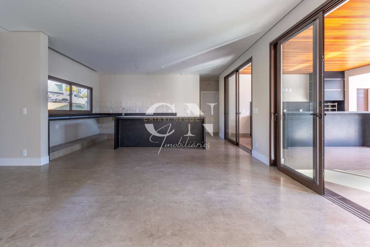  - Casa de Alto Padrão no Condomínio Jatibela