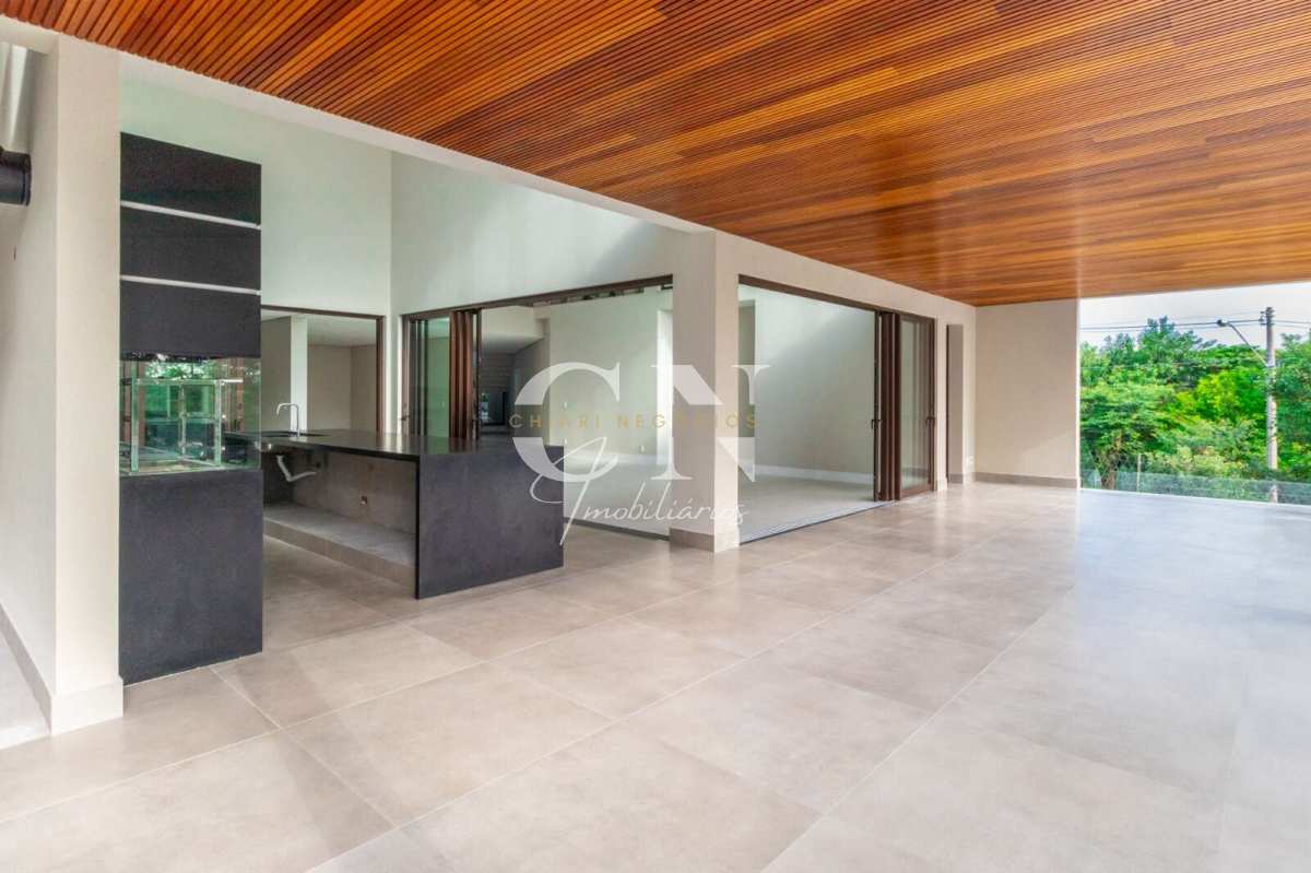  - Casa de Alto Padrão no Condomínio Jatibela