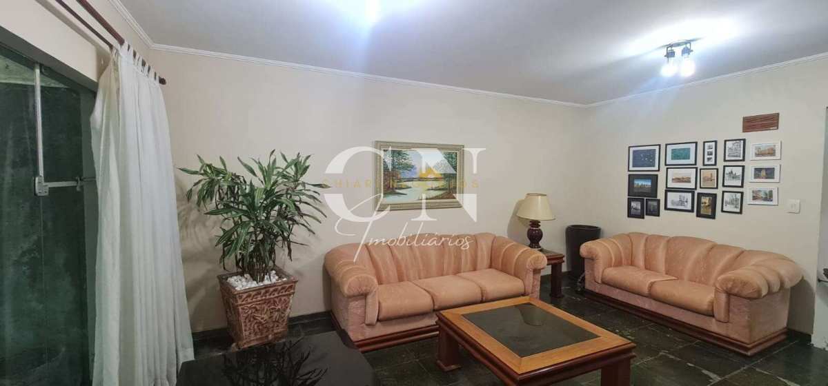  - CASA - residencial ou comercial com 4 dormitórios e 4 garagens