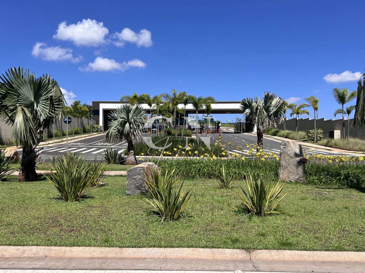  - Lote no Condomínio Ville Sainte Anne - Sousas